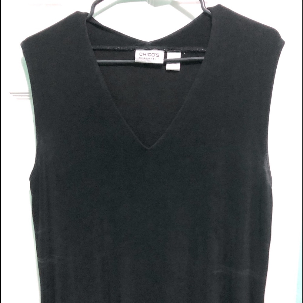 Chico’s Size 3 Travelers V neck top